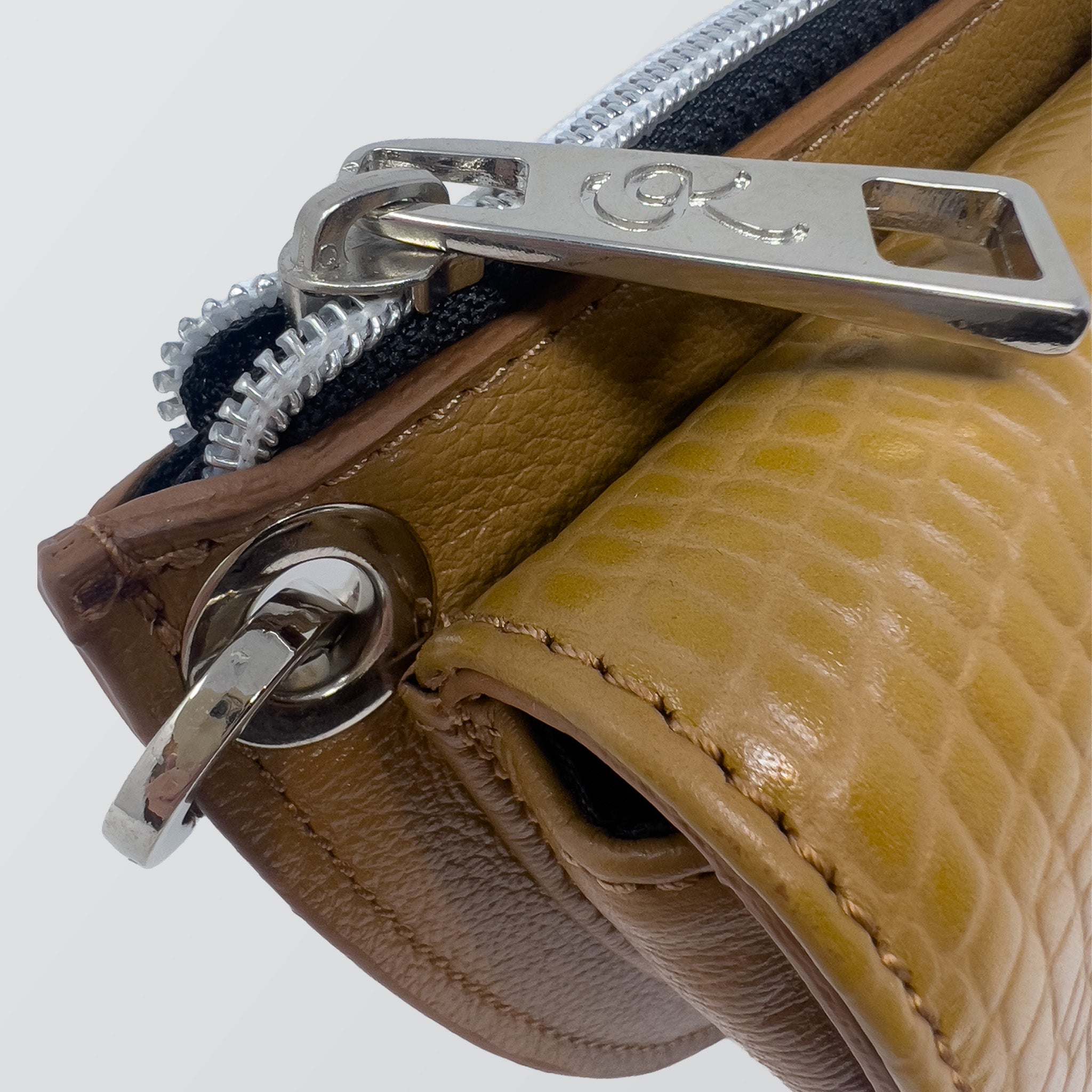 Divine | Belt Bag with Adjustable Strap